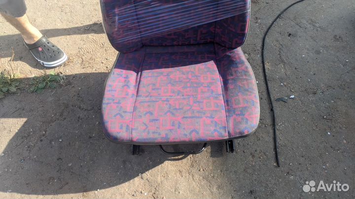 Сиденья передние Мерседес Вито w638