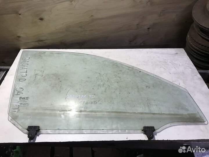 Стекло переднее правое Hyundai Elantra XD