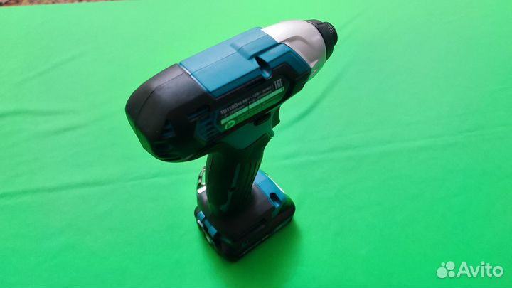 Аккумуляторный шуруповерт Makita TD110dwae