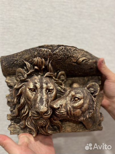 Продам барельеф новый