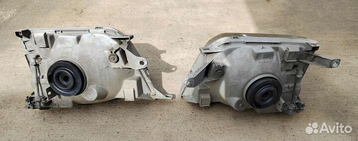 Фары на toyota Land Cruiser Prado 95