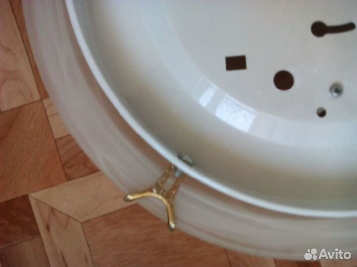 Люстра -светильник настенно-потолочный 30см б.у