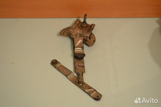 Механизм стеклоподъемника газ 2410, 3110, 31029