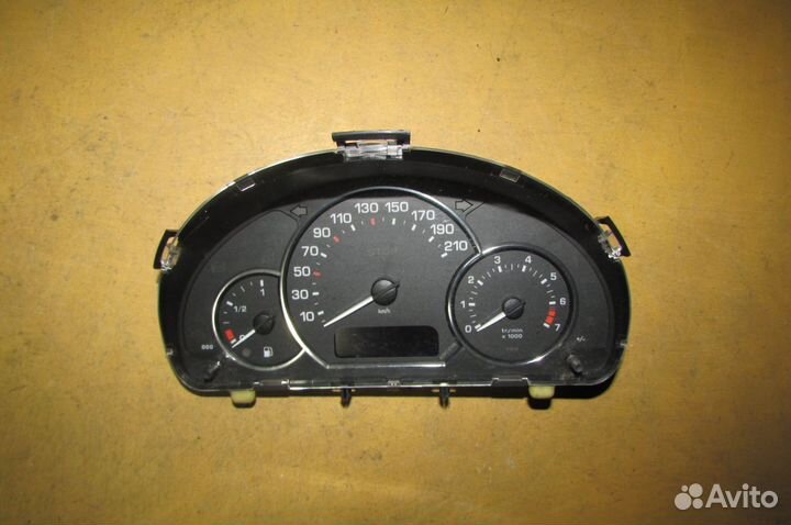 Панель приборов Пежо 1007 / Peugeot 1007