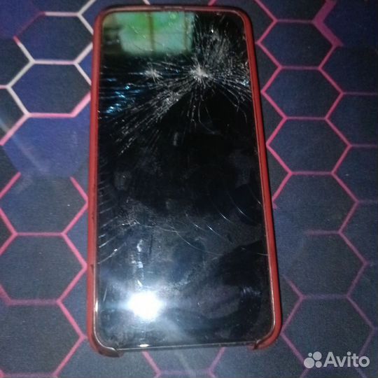 Samsung Galaxy A20, 3/32 ГБ