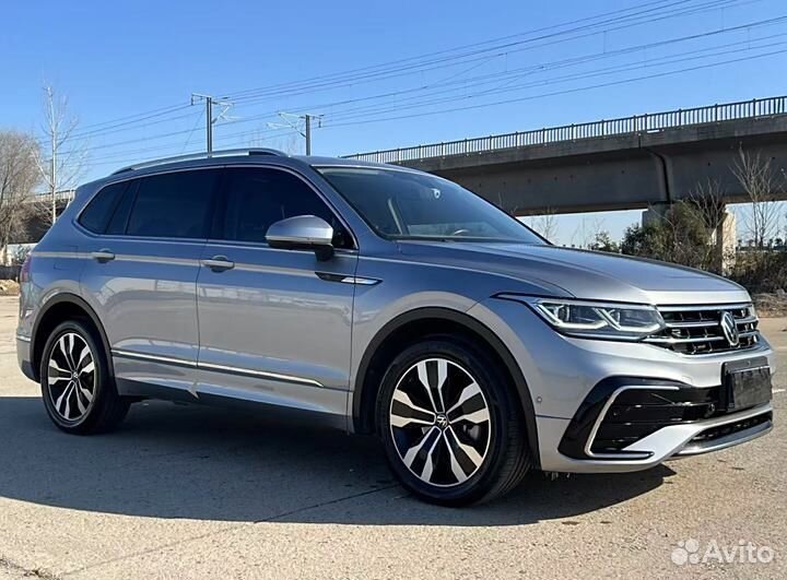 Volkswagen Tiguan L 2.0 AMT, 2021, 26 500 км