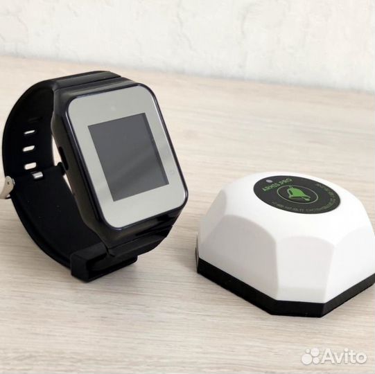 Кнопка вызова официанта, часы-пейджер персонала