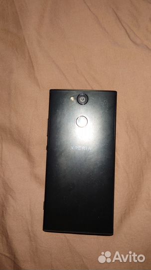 Смартфон Sony Xperia XA2