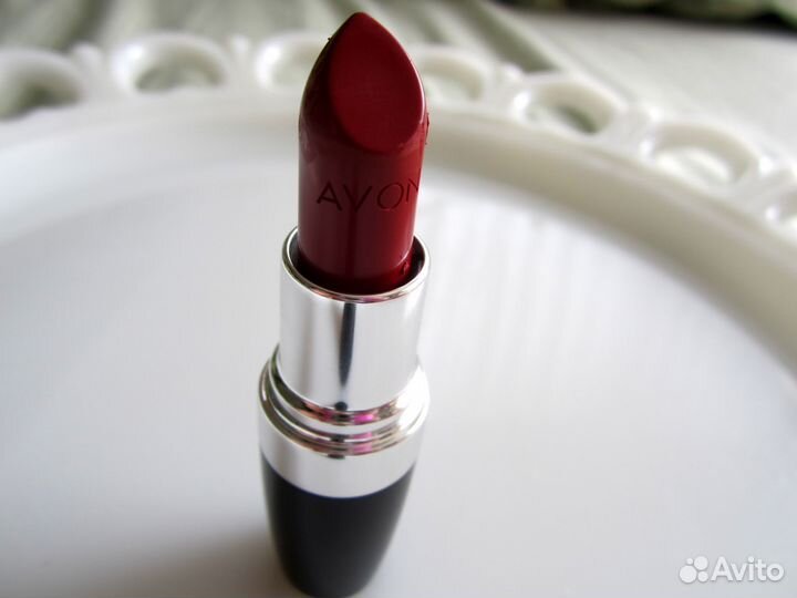 Помада avon оттенок Perfect Red