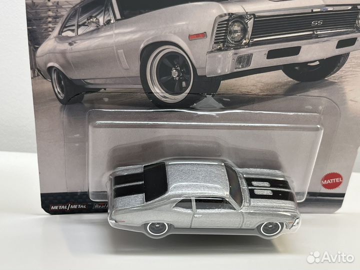 Hot wheels premium '70 chevrolet nova