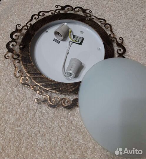 Светильник потолочный и настенный