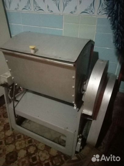 Тестомесильная машина бу