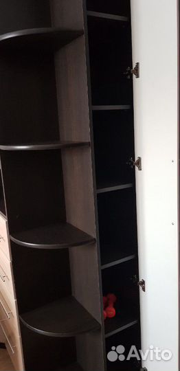 Угловая гардеробная для девочки подростка