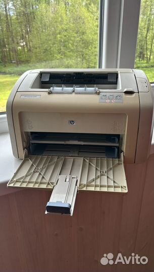 Принтер лазерный hp