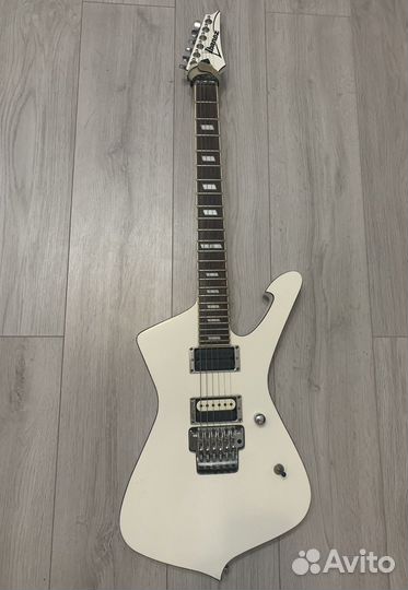 Ibanez iceman stm1