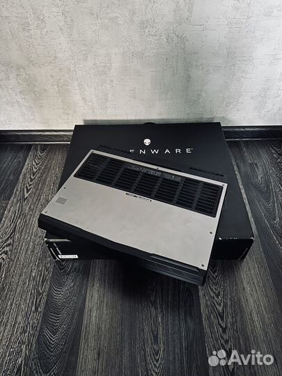 Игровой ноутбук Alienware