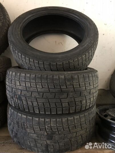 Yokohama Ice Guard IG30 215/50 R17