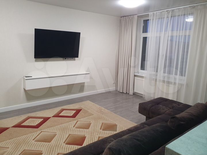 3-к. квартира, 90 м², 8/25 эт.