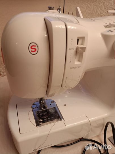 Швейная машинка зингер