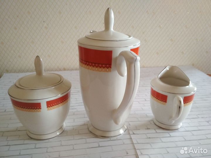 Кофейный сервиз на 8 персон