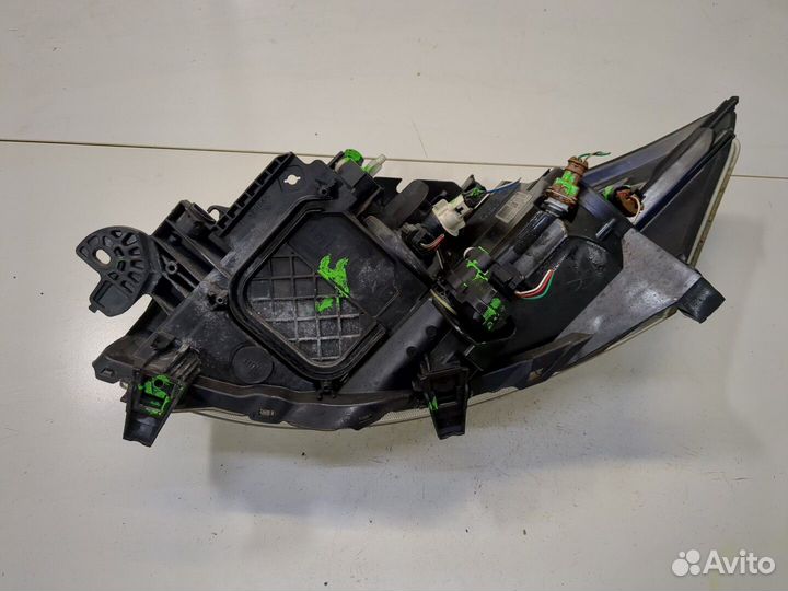 Фара (передняя) Toyota Auris E15, 2007