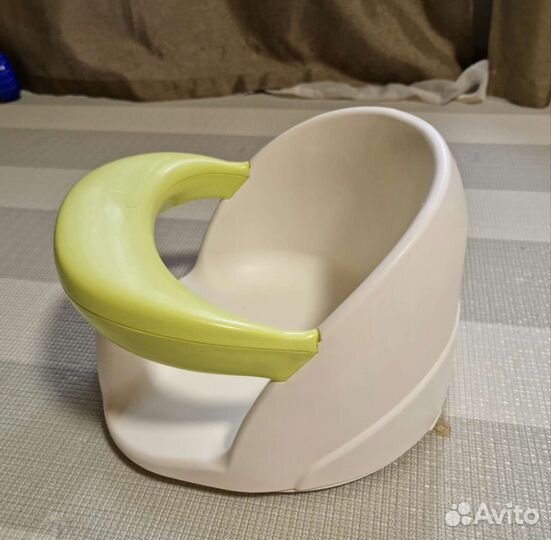 Для купания новорождённого- ванна, стульчик, горка