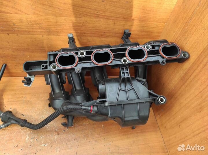 Коллектор впускной Форд Фокус 2 1,6 бензин
