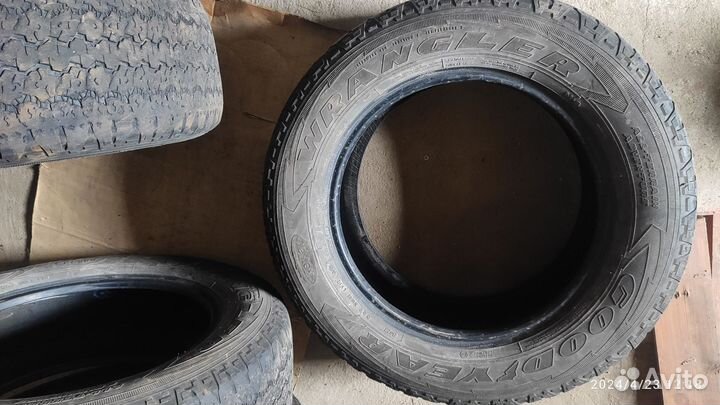 Goodyear Wrangler AT Adventure 235/65 R17 108T