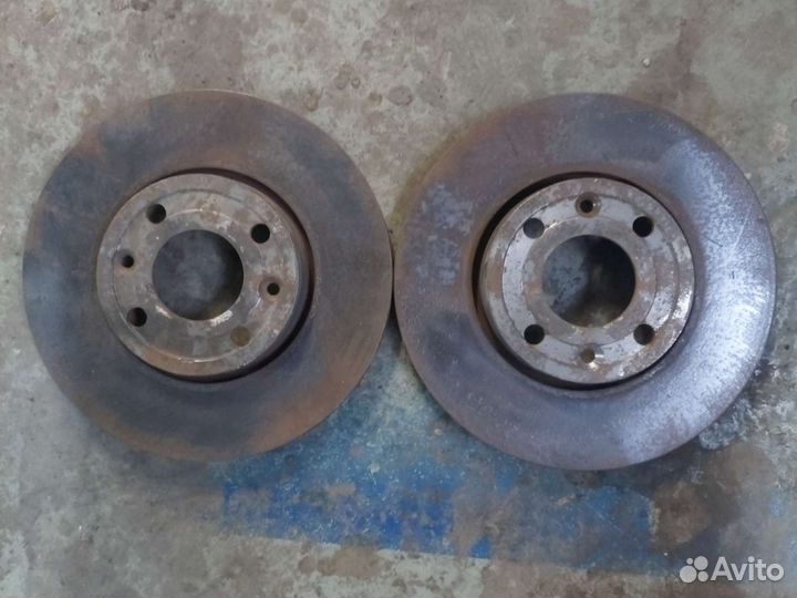 Тормозной диск на ниссан ноте Е11