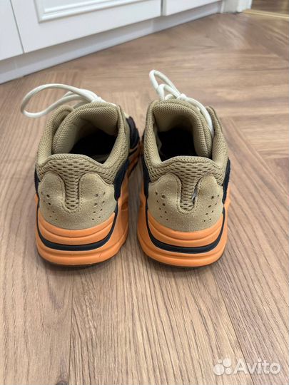 Кроссовки adidas yeezy