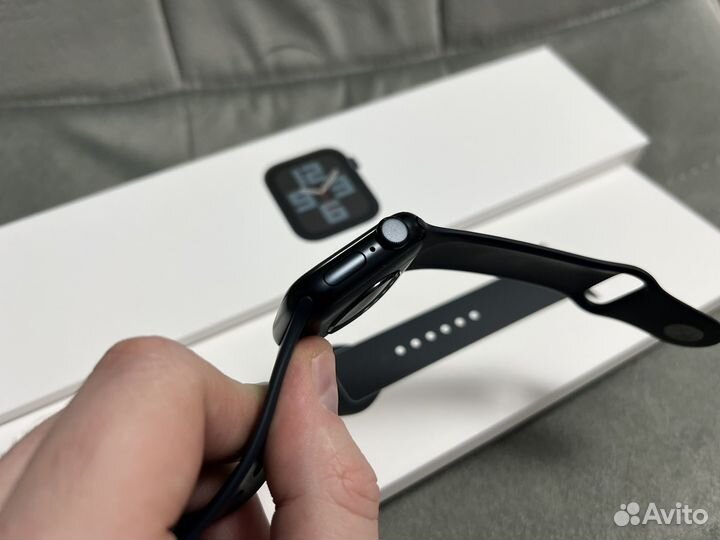 Apple watch SE (gen 2) 40mm 2023года