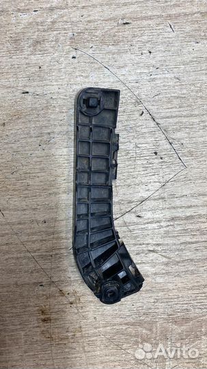 Кронштейн Бампера Toyota Camry 40