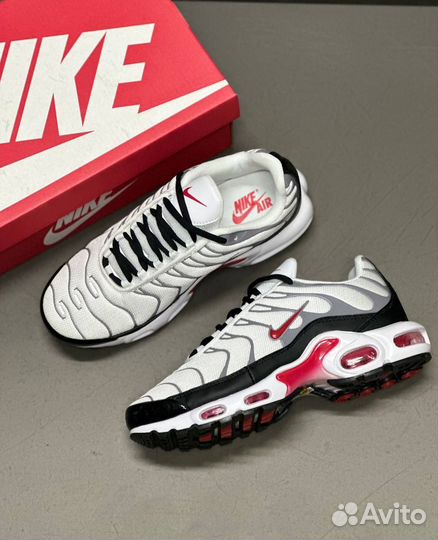 Кроссовки nike air max tn plus