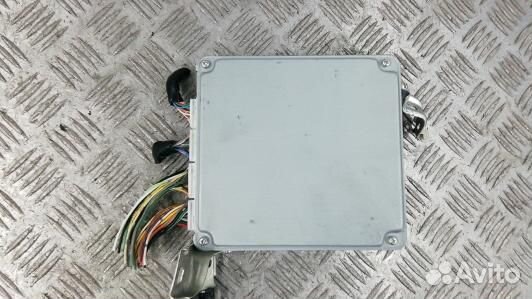 Блок управления двигателем toyota corolla verso 2