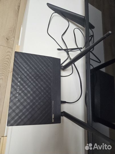 Продаётся роутер Asus RT-N12