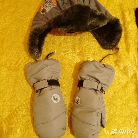 Варежки зимние непромокаемые и шапка
