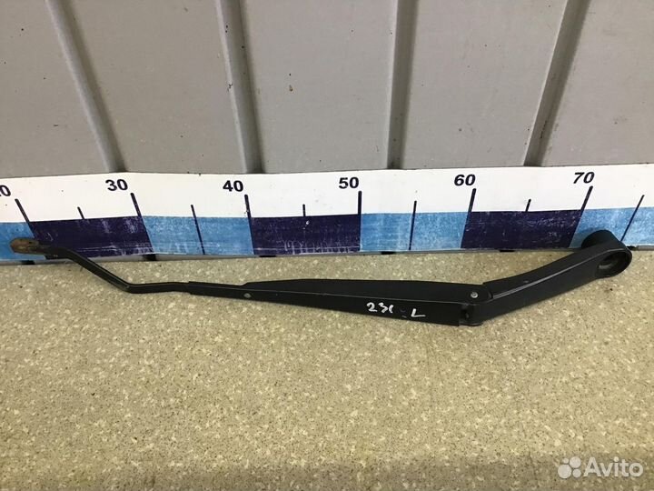 Поводок стеклоочистителя передний левый Kia RIO 20