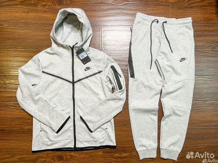 Спортивный костюм Nike Tech fleece