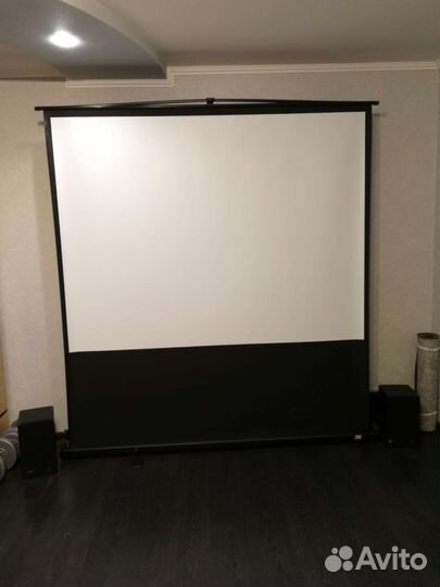 Экран для проектора