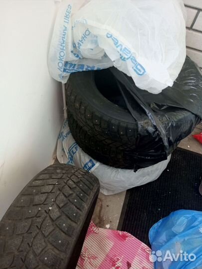 Kumho Sense KR26 215/65 R16