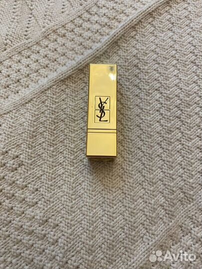 Помада YSL 01