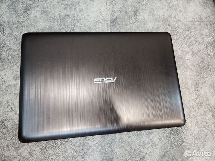 Ноутбук Asus r541n