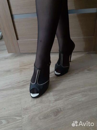 Босоножки Casadei, 38р