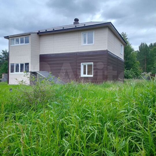 Дом 217,3 м² на участке 12 га