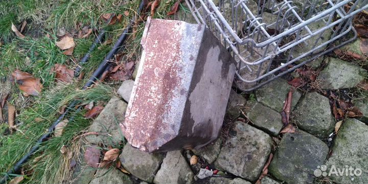 Кормушка для домашних животных