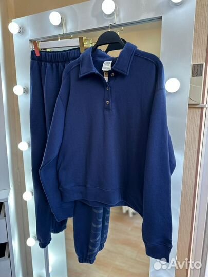 Спортивный костюм женский