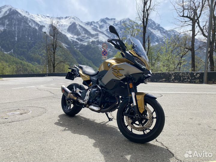 Мотоцикл BMW F900XR