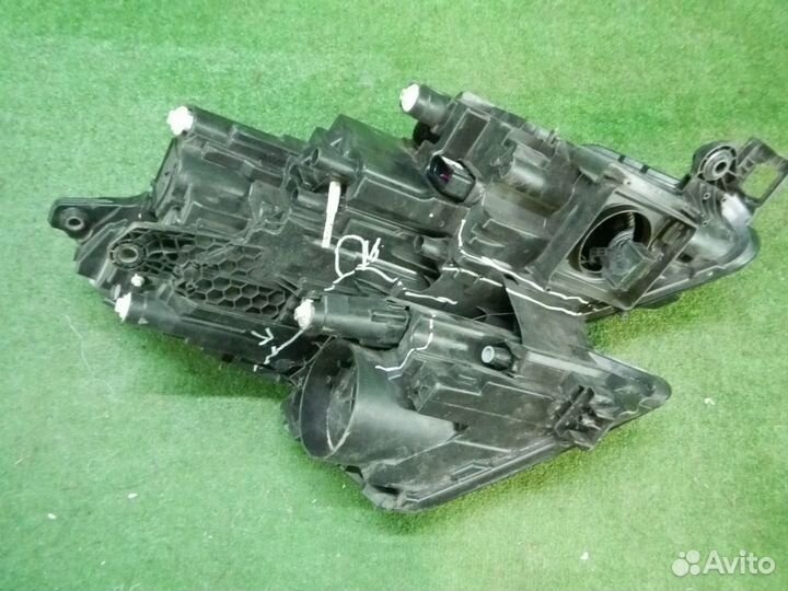 Фара левая Skoda Kodiaq