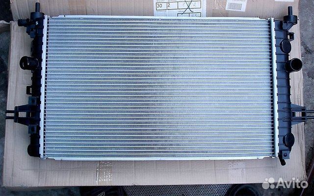 Радиатор охлаждения General Motors