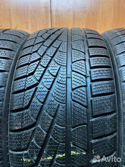 Pirelli Sottozero Winter 240 245/45 R17 95V